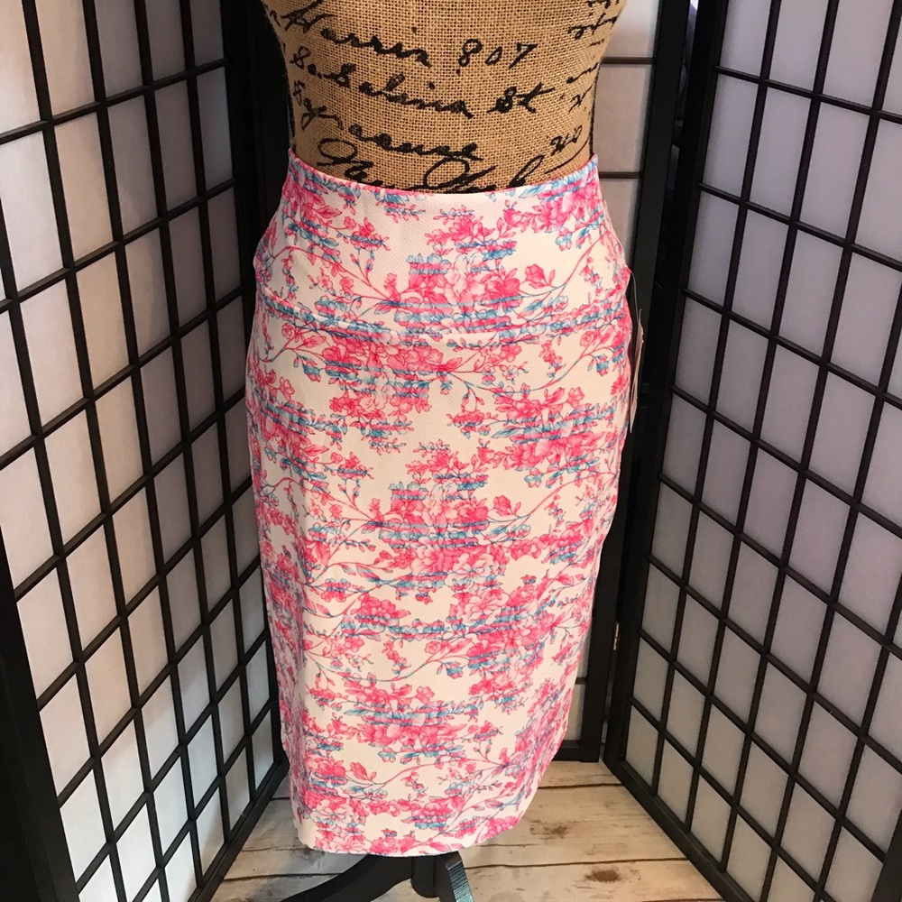 Pencil skirt